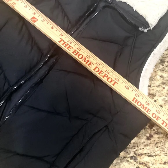 Women’s PAO Sport Black Quilted Puffy Vest Size L - Picture 6 of 10